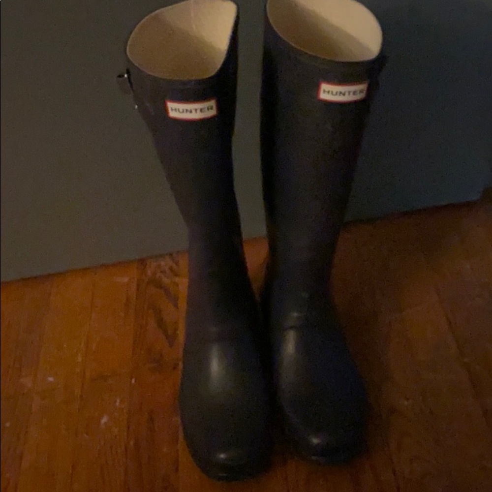 HUNTER RAIN BOOTS, NAVY BLUE